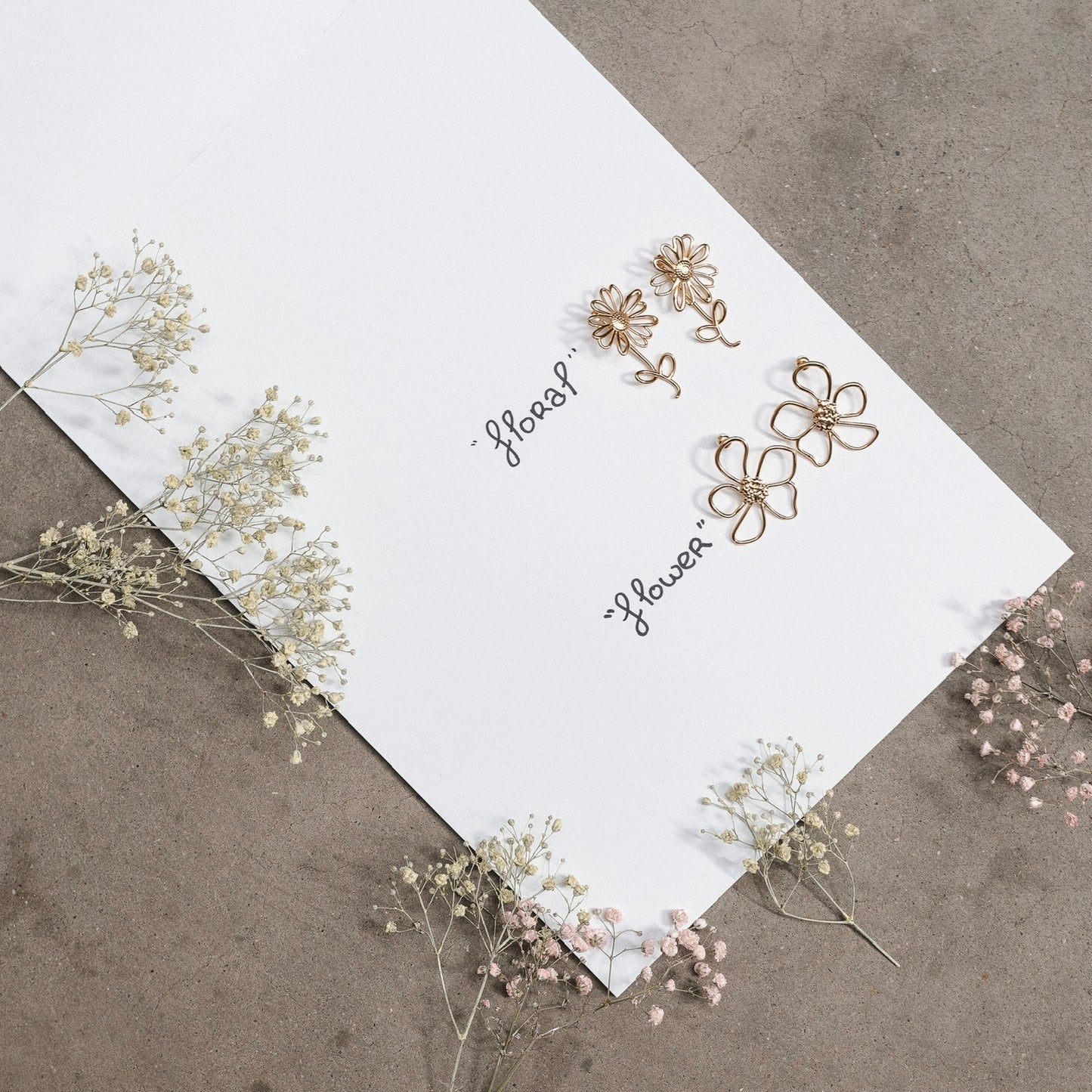 FLORAL GOUD OORBELLEN
