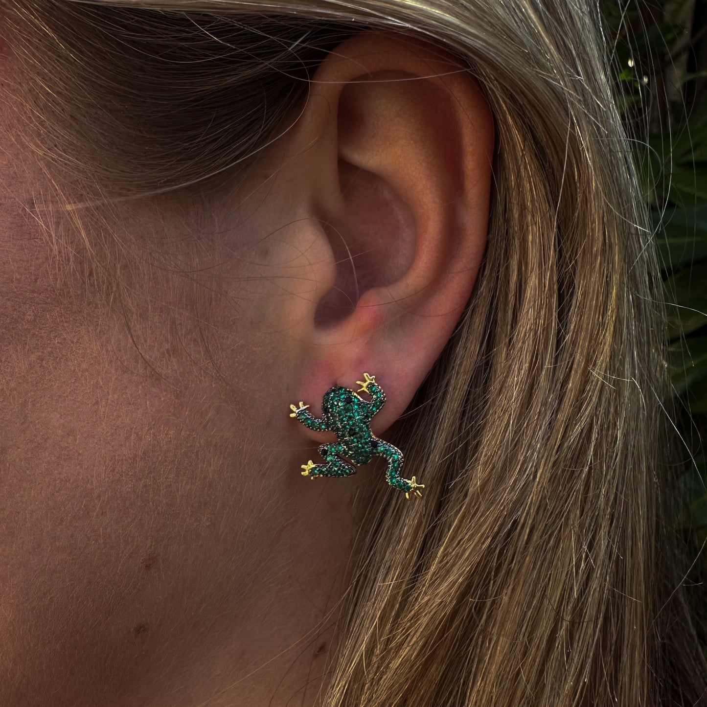 FROG GOUD OORKNOP