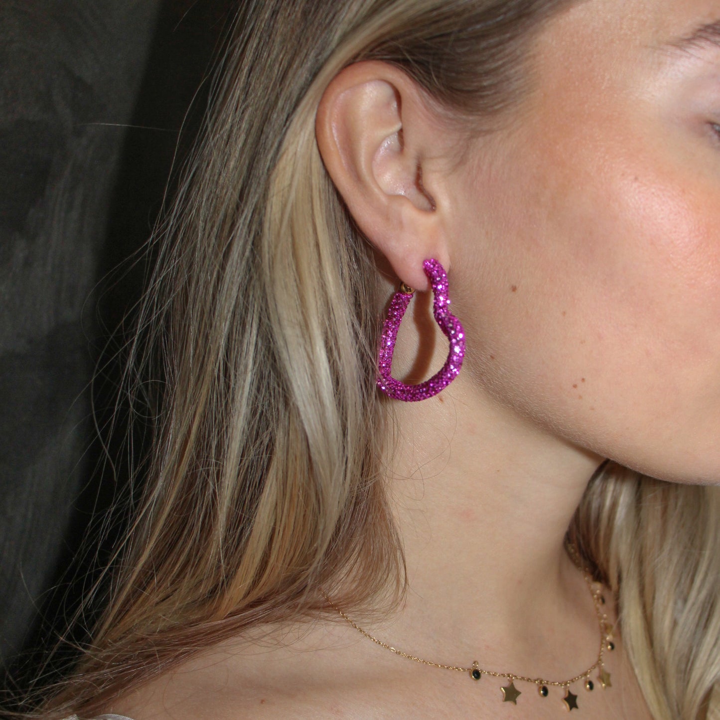 SPARKLING HEART ROZE OORBELLEN