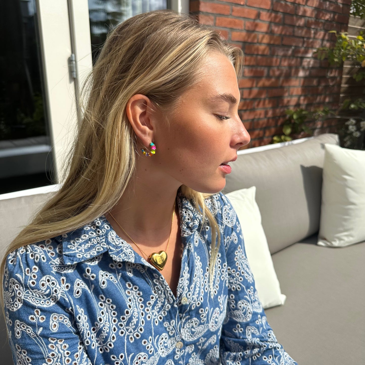 KLEURRIJKE MULTI OORBELLEN