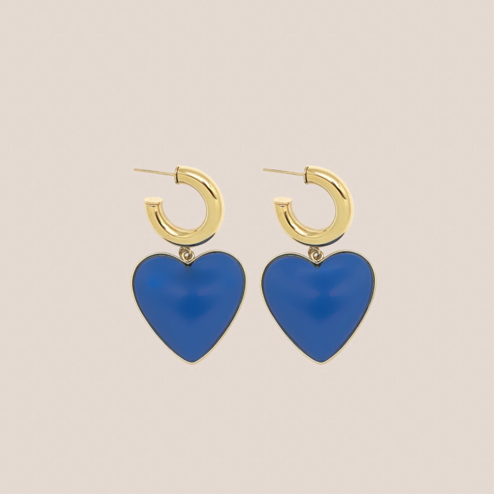 LOVEHEART DONKER BLAUW OORBELLEN
