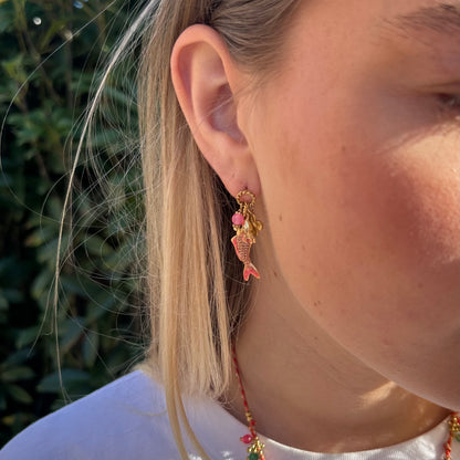 OCEAANBRIES ROZE OORBELLEN