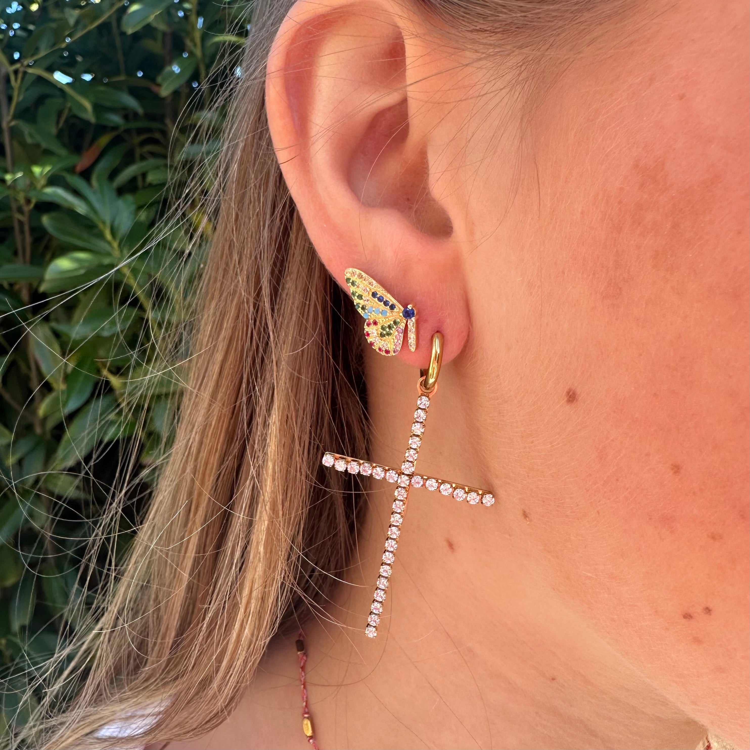 SPARKLING CROSS GOUD OORBELLEN