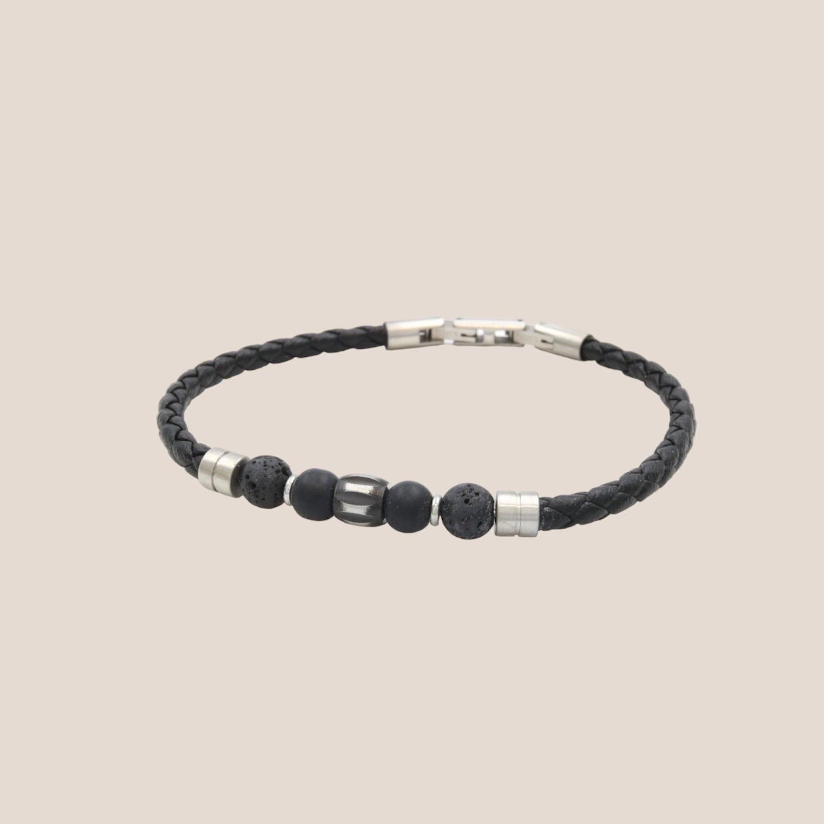 LEATHER WITH BEADS ZWART MANNENARMBAND